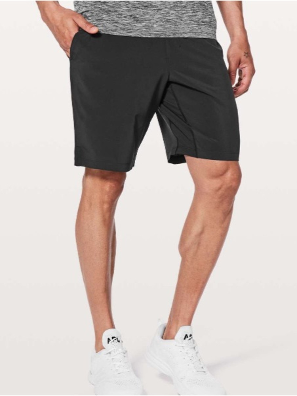 lululemon athletica Men's The Short 9” inseam size XS EUC